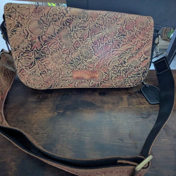 Laura Vita crossbody made in France - Picture 2 of 15